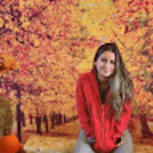 Meet your Posher, Maria paula